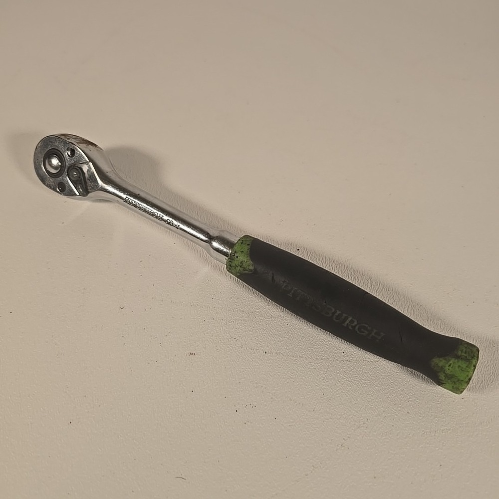 Pittsburgh Teardrop Quick Release Ratchet 3/8" Drive CR-V‎ Soft Grip